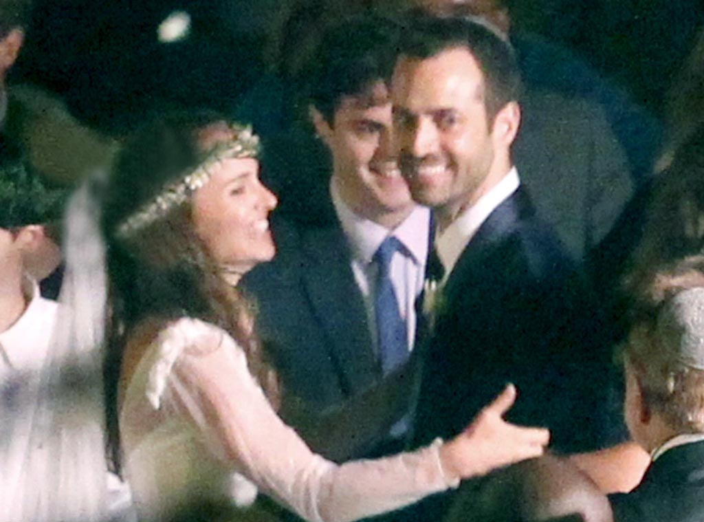 See Natalie Portman S Wedding Dress In New Photo From Ceremony E Online Au